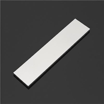 K20 टंगस्टन कार्बाइड प्लेट HRA90-92.1 कठोरता 14.3-14.9g/m3 घनत्व