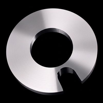 बैटरियों के ध्रुव टुकड़ों को काटने के लिए स्थिति निर्धारण खांचे के साथ परिपत्र स्लिटिंग चाकू, बैटरी उद्योग के लिए औद्योगिक ब्लेड